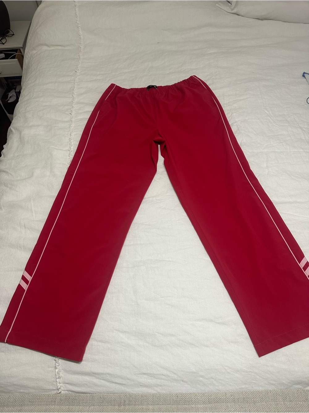 Athletic pants